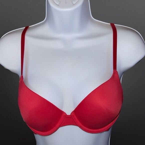 Victoria’s Secret Lightly Lined T Shirt Bra Size 34B - Picture 2 of 7